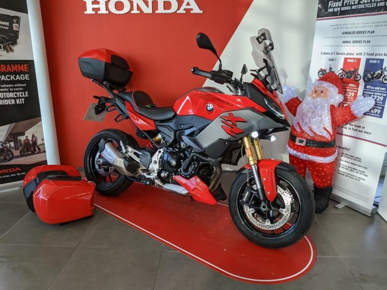 2020 BMW F900 XR TE RED FBSH FULL BMW LUGGAGE 4507 MILES SUPERB BIKE