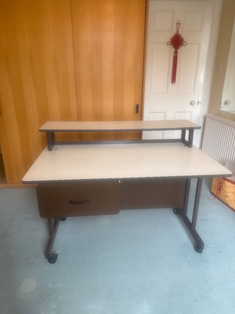Light Wood Effect Desk with Monitor Stand – Good Condition