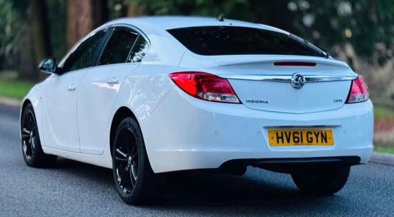 VAUXHALL INSGINIA 2.0 CDTI AUTOMATIC (OCTAVIA PASSAT LEON GOLF CIVIC ACCORD)