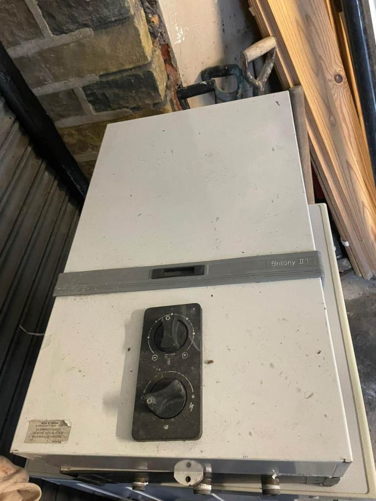 Britony gas water heater 