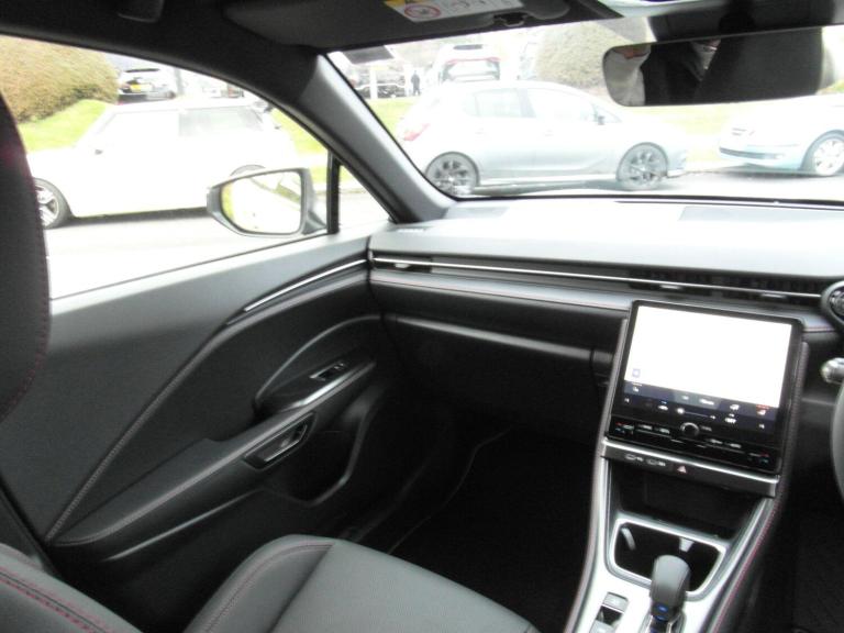 2025 Lexus LBX 1.5 VVT-iE Premium Plus Design SUV 5dr Petrol Hybrid E-CVT Euro 6 (s/s) (13 HATCHB...