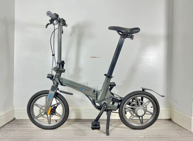 Lightweight fold up electric bike excellent condition £650