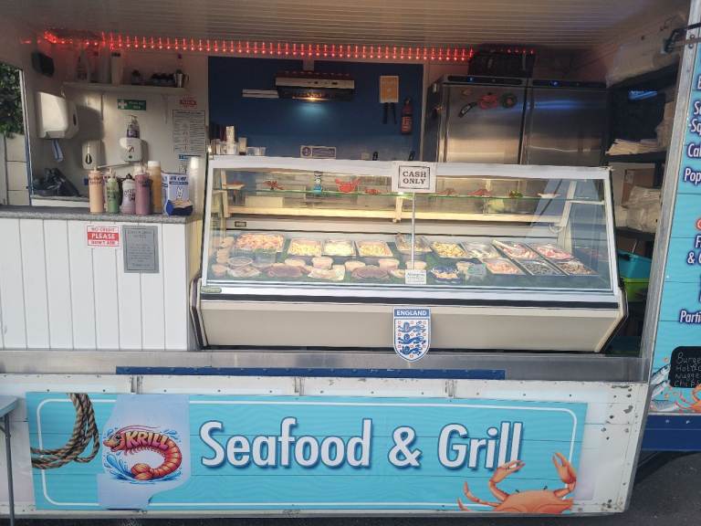 FABULOUS FULLY EQUIPPED FOOD TRAILER