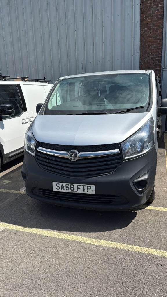 Vauxhall, VIVARO, COMBI MPV, 2019, Manual, 1598 (cc), 5 doors