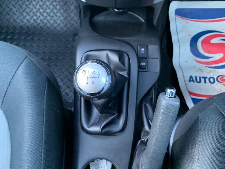 2012 Toyota IQ 1.0 VVT-i 2 Hatchback 3dr Petrol Manual Euro 5 1 OWNER FULL