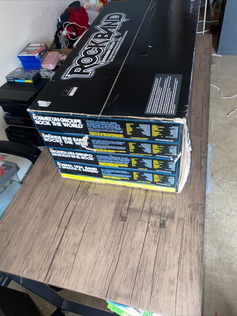 Rockband Instrument Edition PS3 PS2 Sony PlayStation Fender Guitar/Drum/Mic/Game