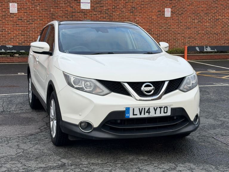 2014 Nissan, QASHQAI, Hatchback, 5 Door Manual, 1197 (cc), Petrol White