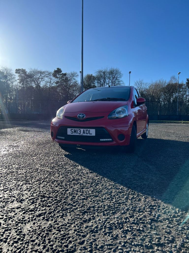 Toyota, AYGO, Hatchback, 2013, Manual, 998 (cc), 5 doors