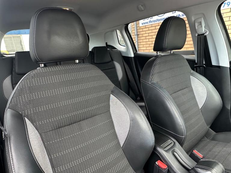 ** F.S.H ** 2017 (67) Peugeot 2008 1.6 BlueHDi Allure 5 dr hatchback ** VALUE **