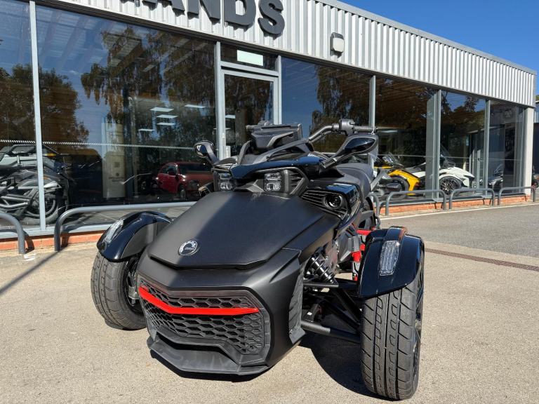 2025 Can-Am Spyder F3s 6 speed semi auto trike in black