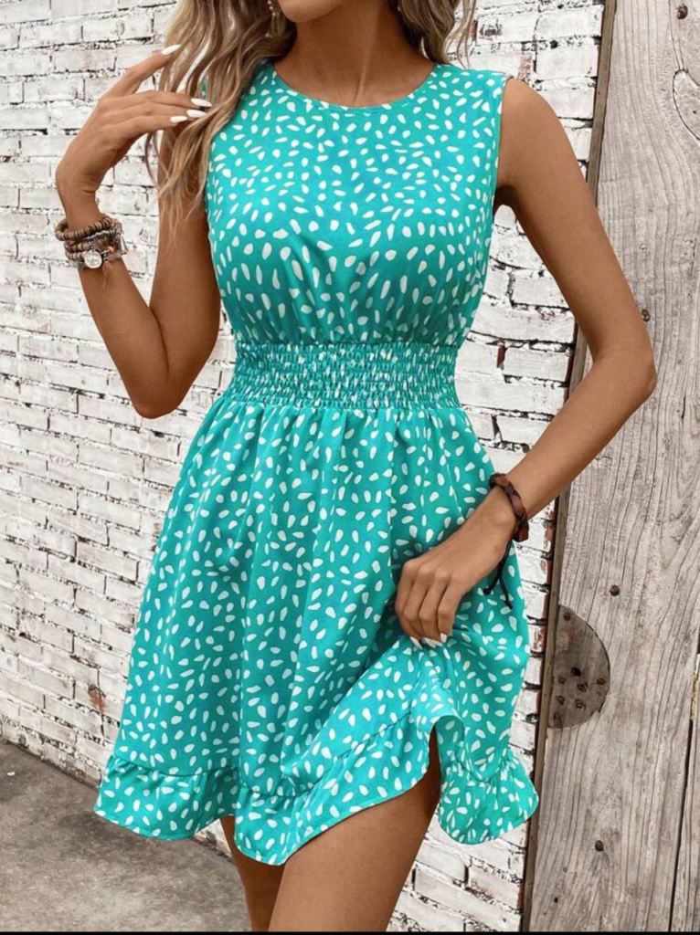 New, Size Medium Will Fit Size 12 & 14 Green Dress, Elasticated Waist, Stretchy 