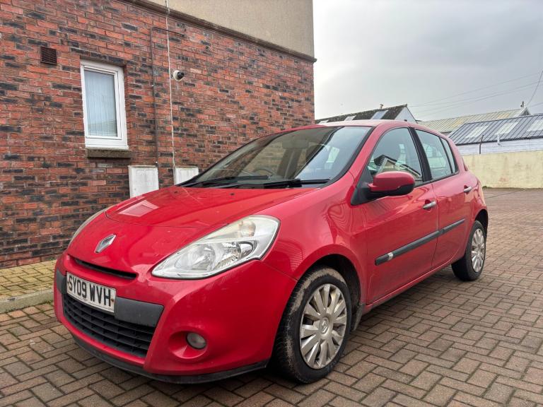 2009 Renault Clio 1.2 16V Expression 5dr HATCHBACK Petrol Manual