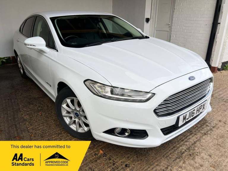 2016 Ford Mondeo 2.0 TiVCT Titanium Saloon 4dr Petrol Hybrid CVT Euro 6 (s/s) (187 ps) SALOON Pet...