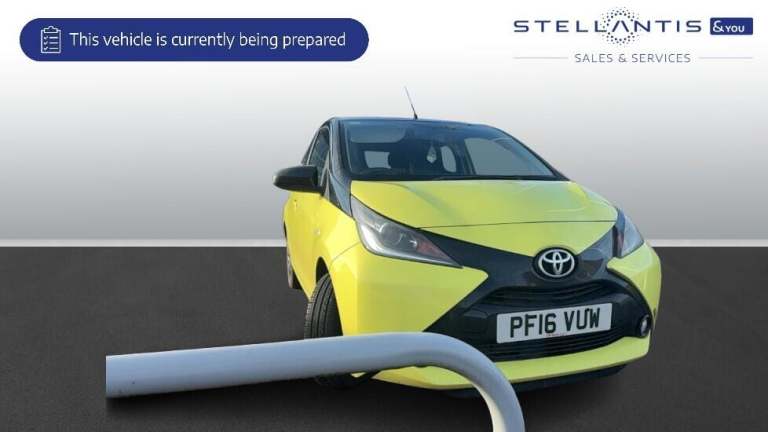 2016 Toyota AYGO 1.0 VVT-i x-cite 3 Yellow Bi-Tone Hatchback 5dr Petrol Manual Euro 6 (68 ps Hatc...