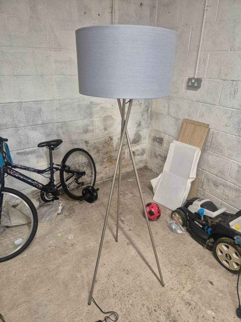 Freestanding lamp 160cm