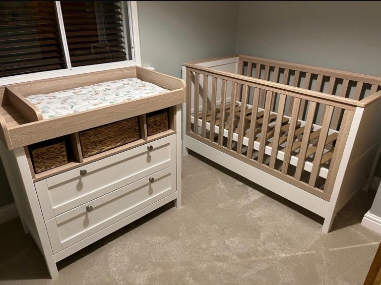 Mamas & Papas Cot Bed, Excellent  Condition 