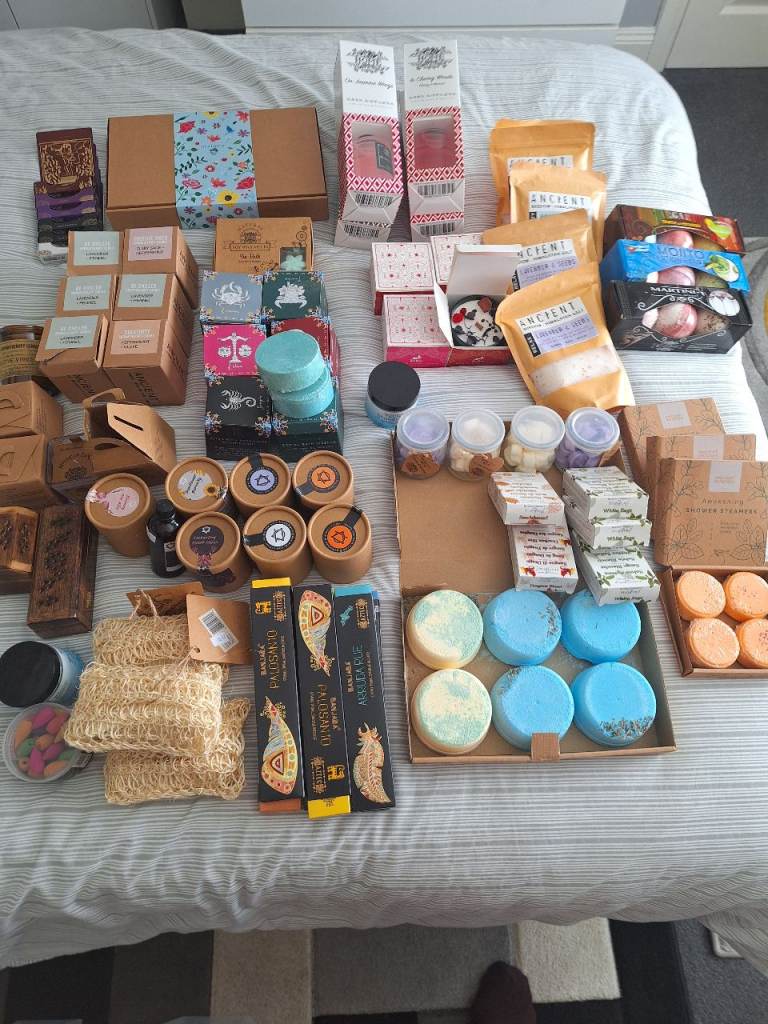Assorted Bath & Body Items in Storage Box – New