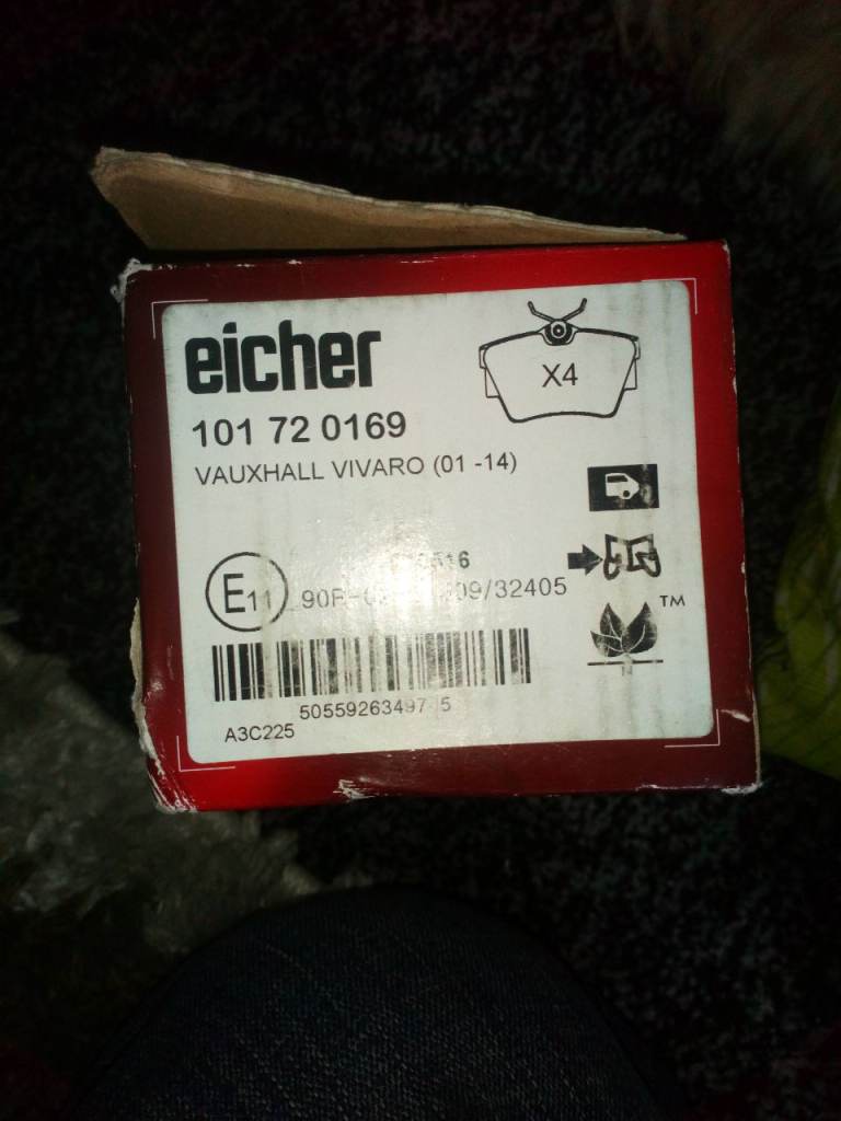 for sale vauxhall vivaro  eicher brake pads  01 /14  new in the box £10