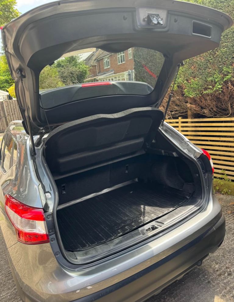 Nissan, QASHQAI, Hatchback, 2017, Manual, 1461 (cc), 5 doors