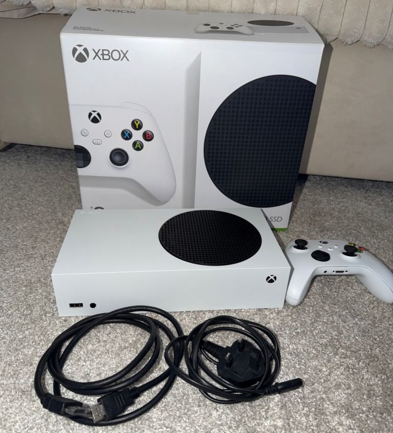 Xbox Series S 512GB Console with Controller – As Good As New