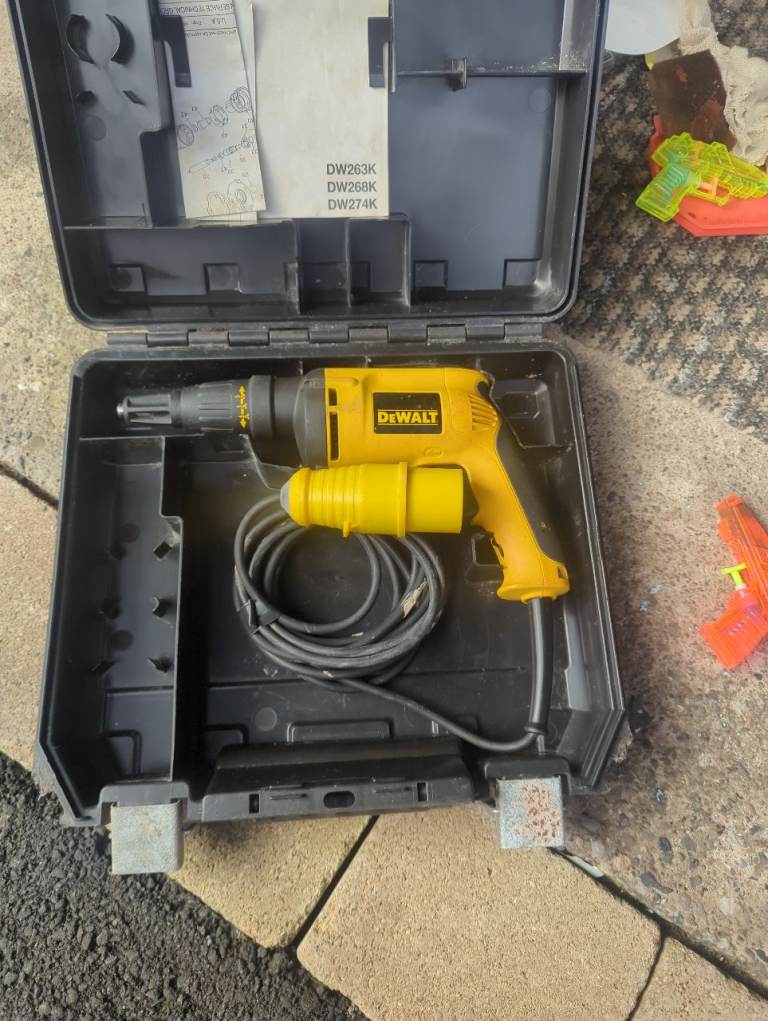 DeWalt 110v Tek/screw gun 