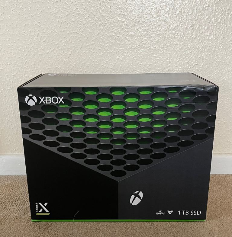 Xbox series x game console 