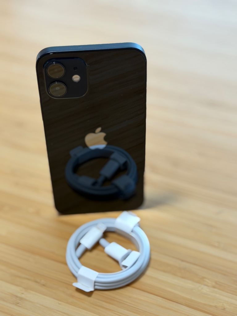 iPhone 12 64gb