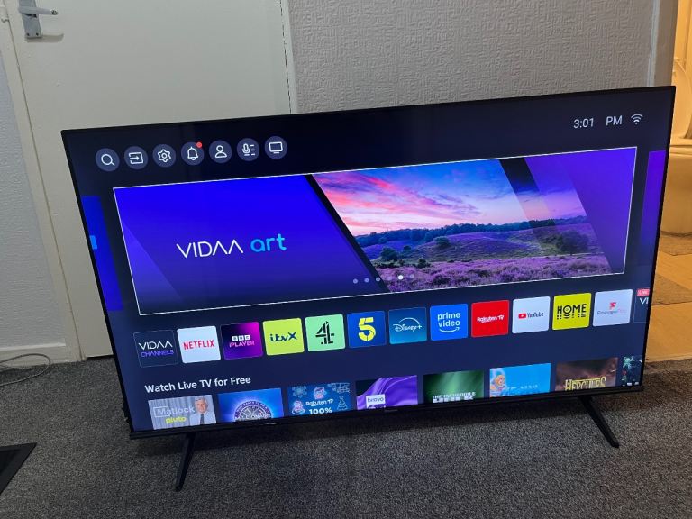 Hisense 50” 4K UHD HDR Smart LED TV In Great Condition (less than 1 year old)