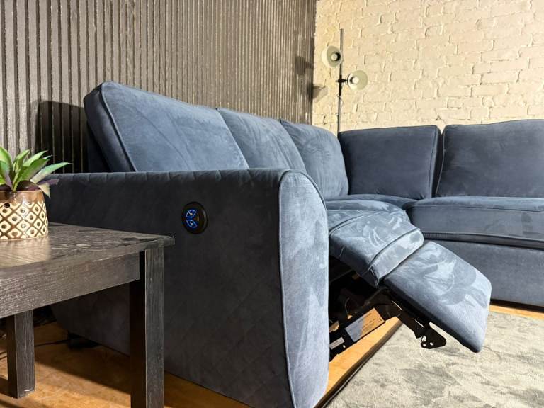 New Stock! HIGH STREET BRAND – DFS Orka Blue Electric Recliner Sofa