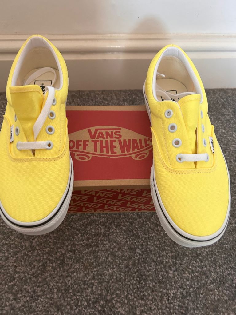 Women’s Vans Pumps