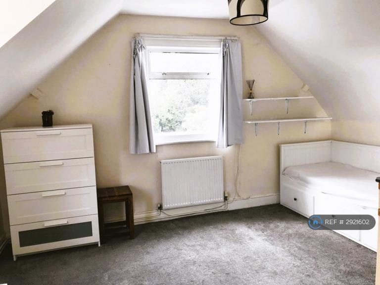 Studio flat in Kingston Road, New Malden, KT3 (#2921602)