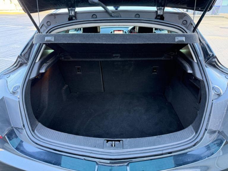 2015 Vauxhall Astra GTC 1.6T 16V 200 SRi 3dr HATCHBACK PETROL Manual