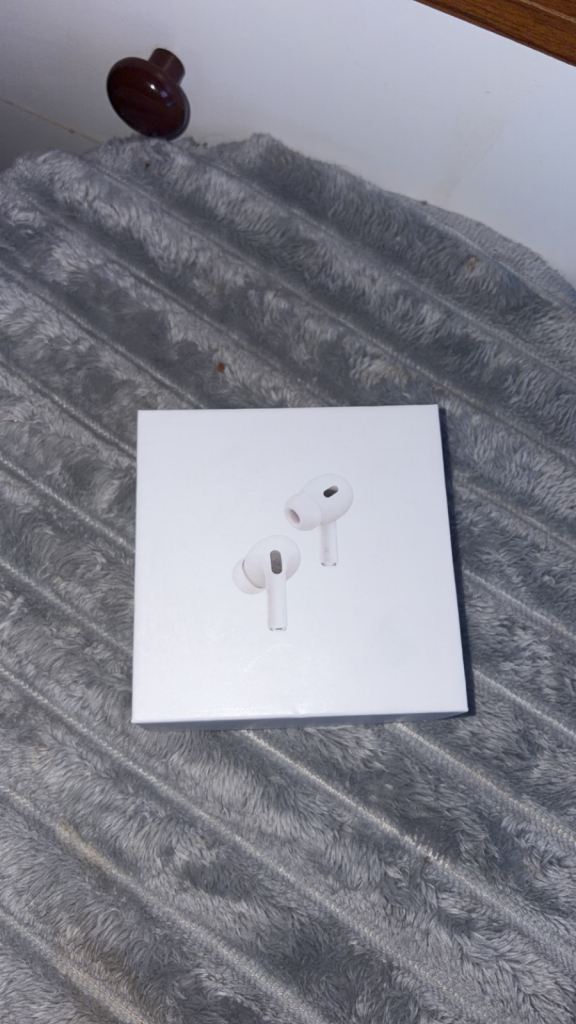 Apple AirPods Gen 2