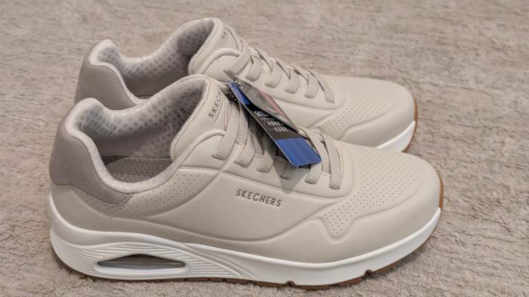 image for Sketchers Men's Air sneakers brand new