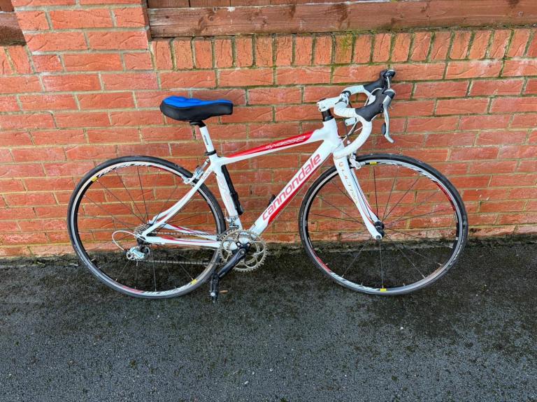 Cannondale Synaps Road Bike – Lightweight – Shimano – White/Red