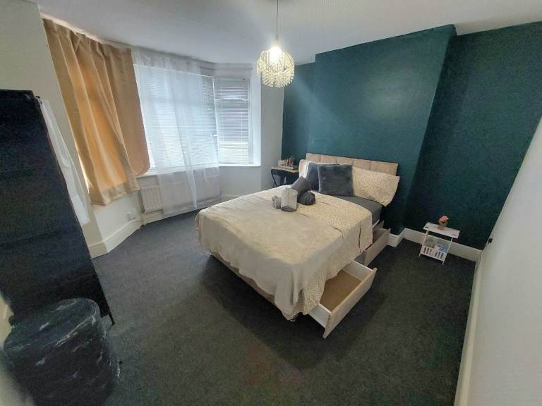 Lovely Bedrooms Close to UHCW & City Centre! - CV2
