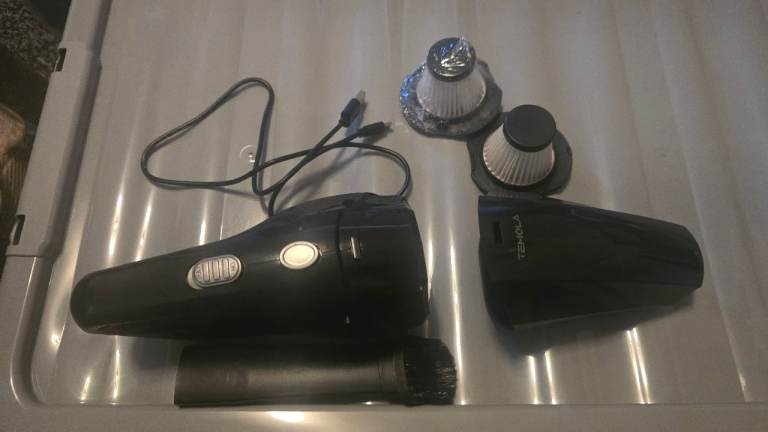 Trummel Handheld Vacuum Cleaner with Filters – Good Condition