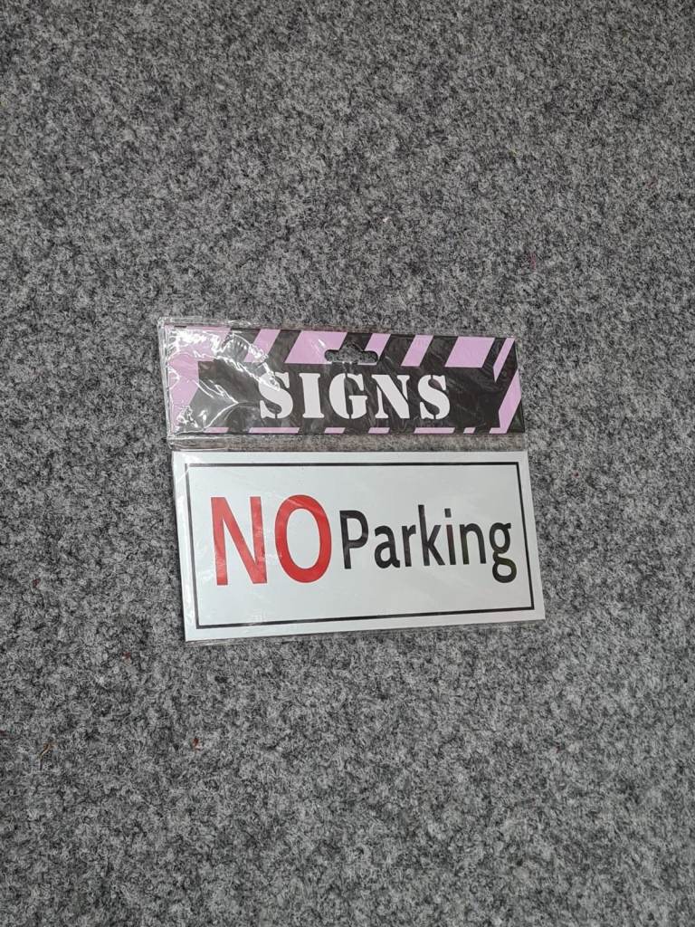 No Parking Sign Plaque – Red & Black 