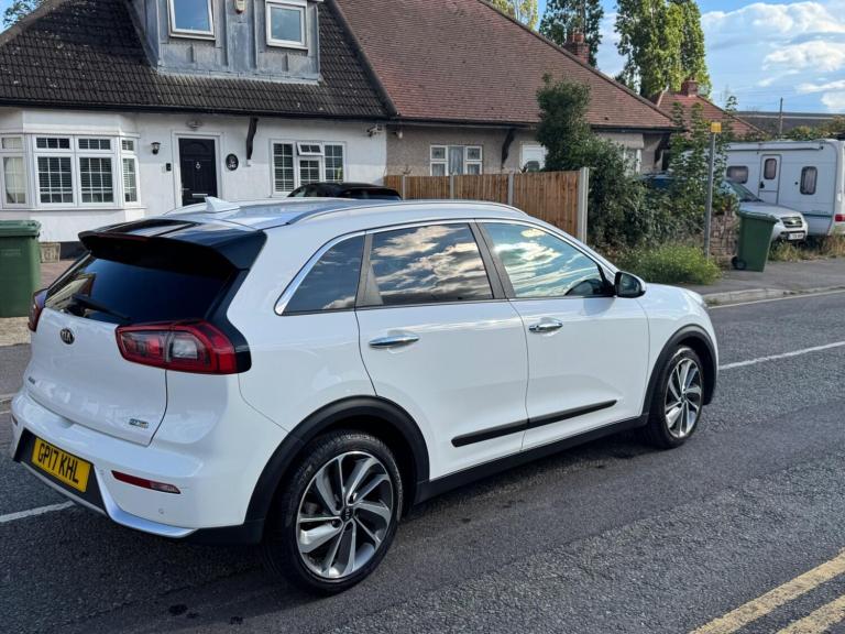 2017 Kia Niro 1.6h GDi 3 DCT Euro 6 (s/s) 5dr ESTATE Petrol/Electric Hybrid Automatic