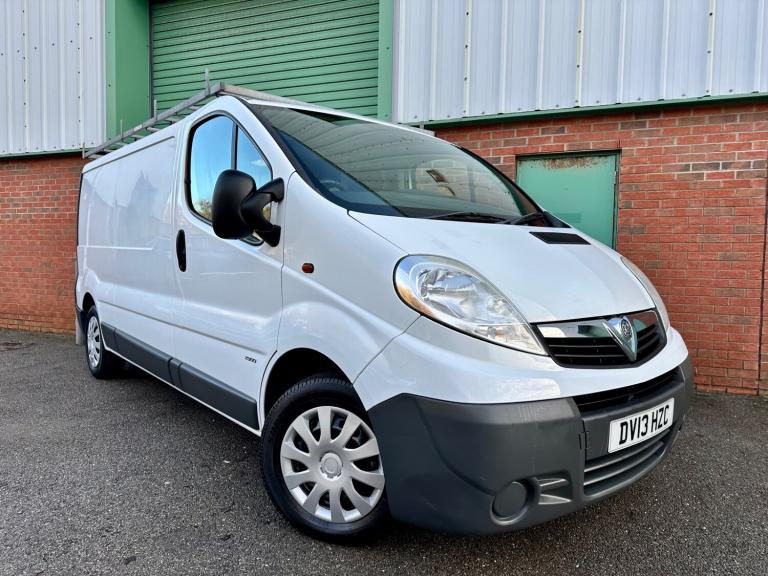 2013 (13) VAUXHALL VIVARO 2.0 CDTI LWB 129,000 MILES NO VAT CLEAN VAN NEW MOT