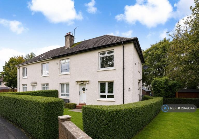 2 bedroom flat in Muirhill Crescent, Glasgow, G13 (2 bed) (#2949844)