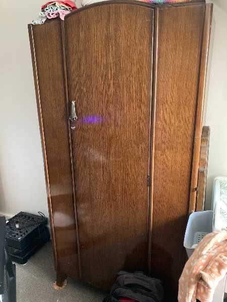 Free wardrobes 
