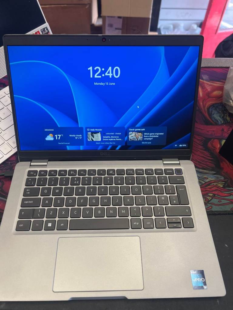 Dell Latitude 5330 Intel i7 12th Gen 32GB Ram 512Gb SSD Win 11 Pro