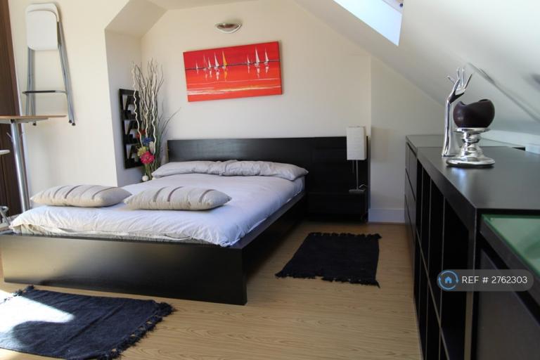 Studio flat in Croydon, Croydon, CR0 (#2762303)