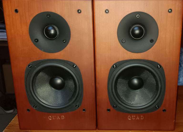 Hi fi speakers 