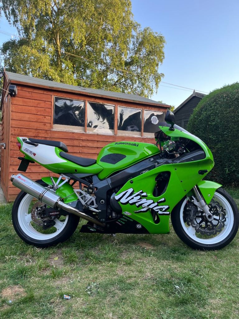 Kawasaki, Ninja ZX 7, 1999, 749 (cc)