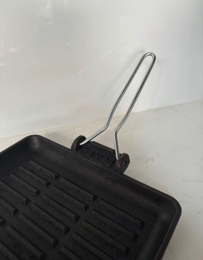 Vintage Cast Iron Grill Pan Griddle  Folding, Compact Camping campervan Van life