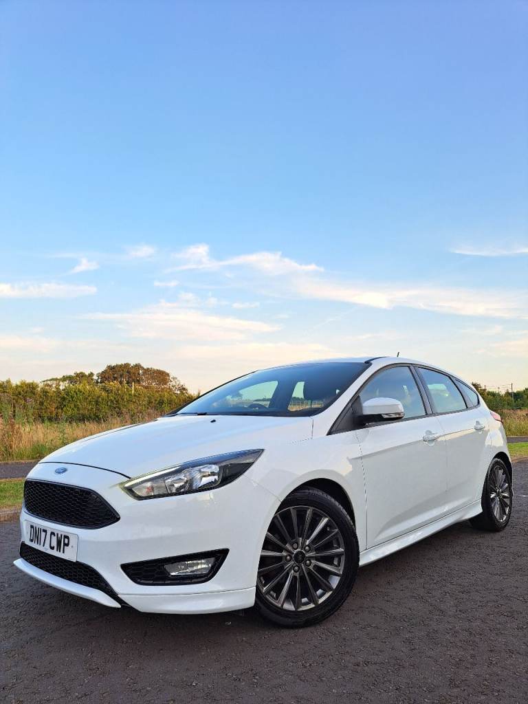 Ford, FOCUS, ST-LINE, 2017, Manual, 999 (cc), 5 doors