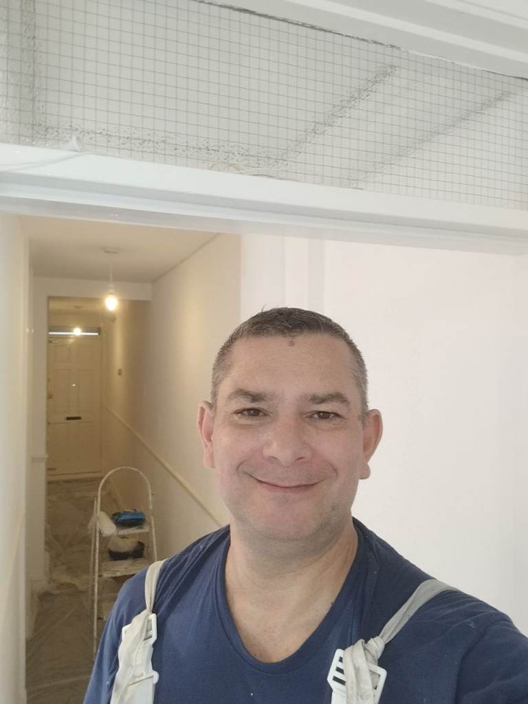 Zoli, Professional Painter, Decorating & Home Refurbishment & Handyman Service 