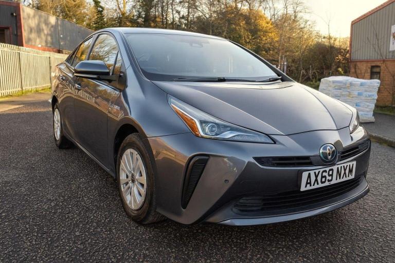 2025 Toyota Prius Saloon Hybrid Automatic